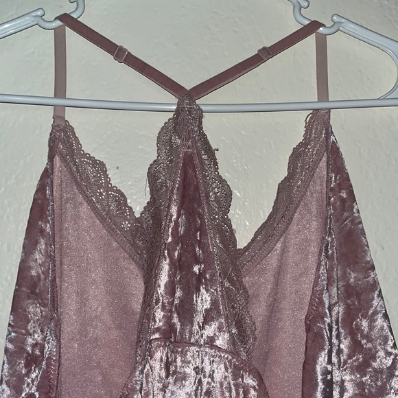 XL jessica simpson pink velvet halter top - Picture 3 of 4